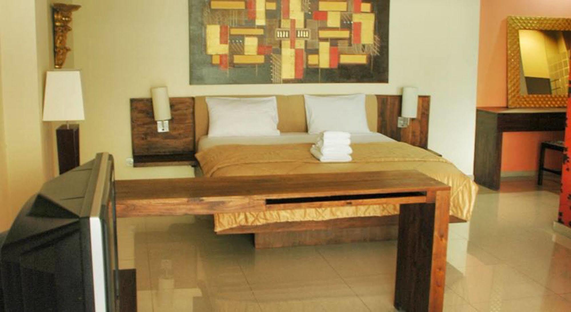 Marinos Place Legian Exterior foto